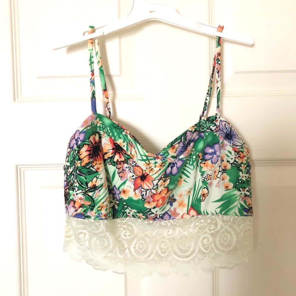 Forever 21 Green floral Zipper back Crop Top with lace detail